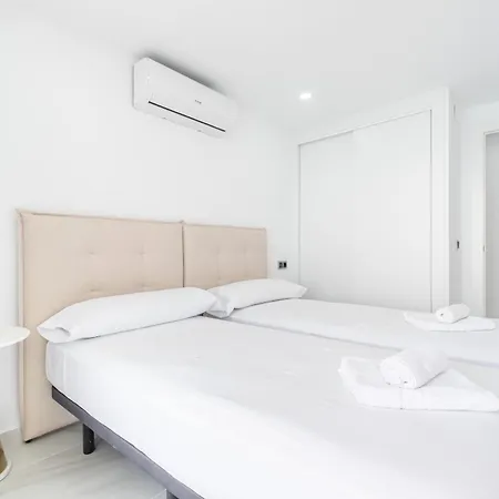 Halcon Deluxe 17-c Levante Бенидорм