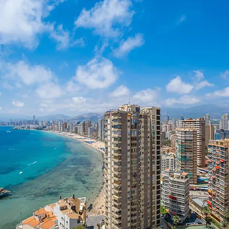 Halcon Deluxe 17-c Levante Апартаменты